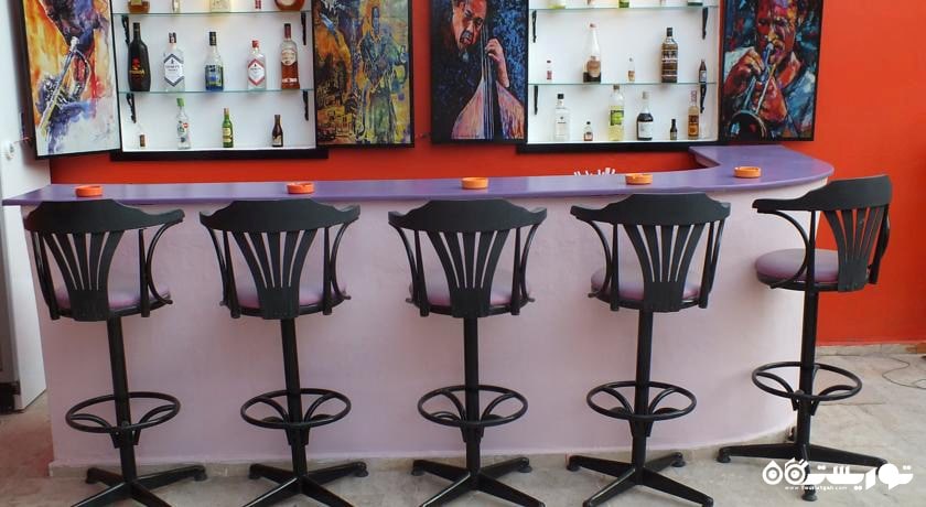 نمایی از بار هتل